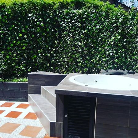 Hostal Spa Casa De Piedra Con Jacuzzi 산타 로사 데 카발 외부 사진